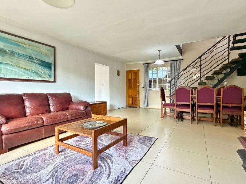 House For Sale in Fairland - Photo 4