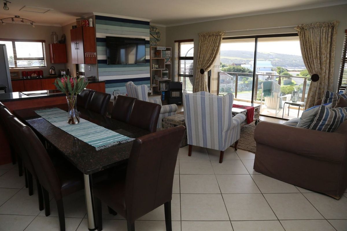 House For Sale in Gouritsmond Central - Photo 3