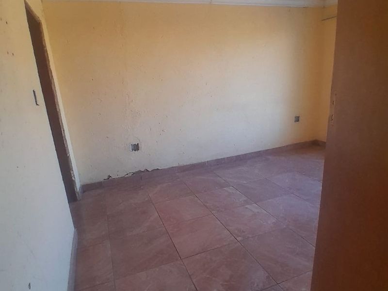 House For Sale in Hammanskraal Central - Photo 8