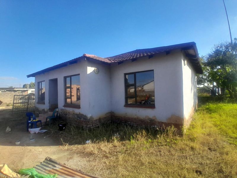 House For Sale in Hammanskraal Central - Photo 2