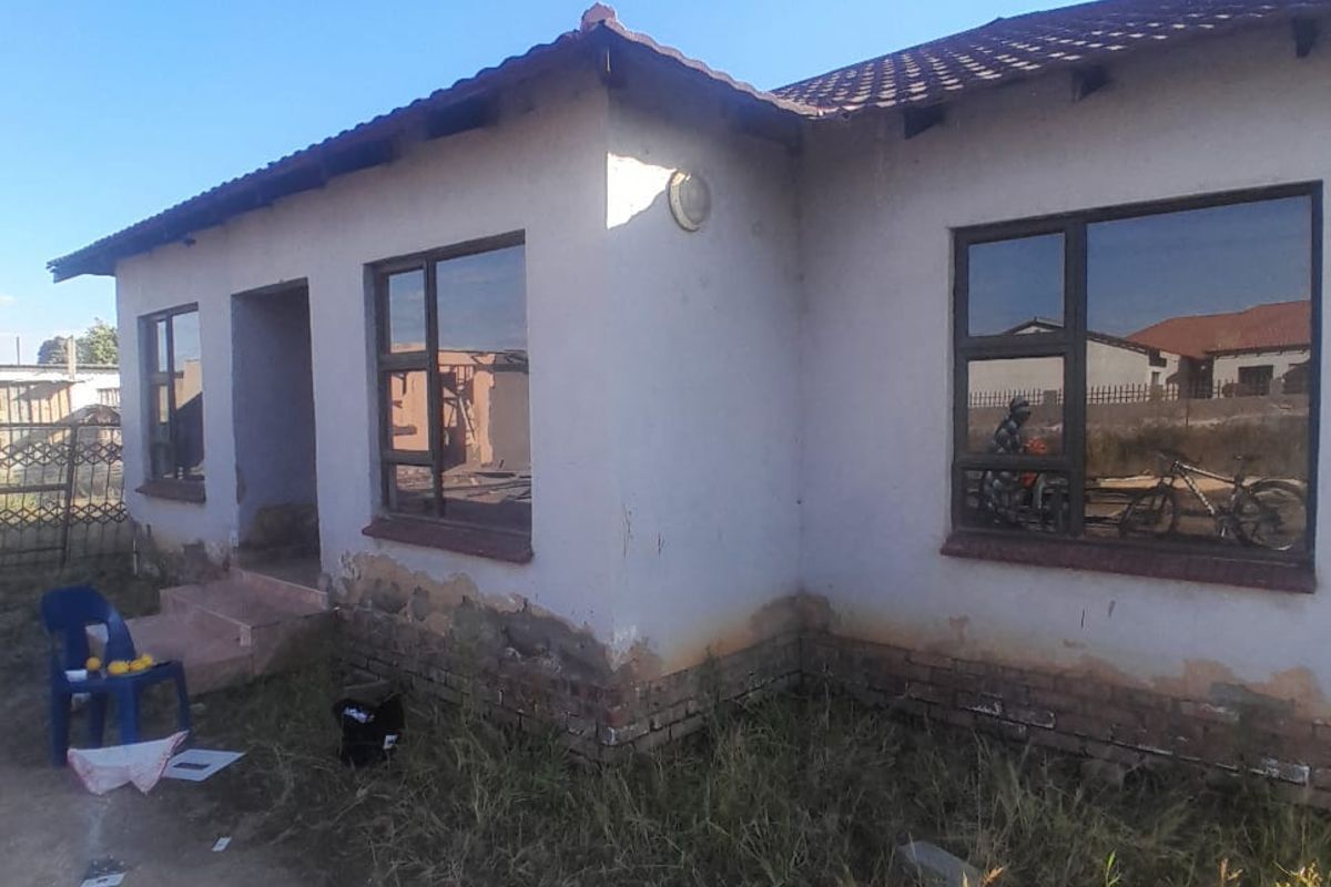 House For Sale in Hammanskraal Central - Photo 3