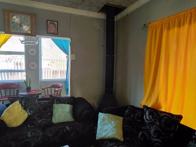 House For Sale in Bridgeton - Photo 4