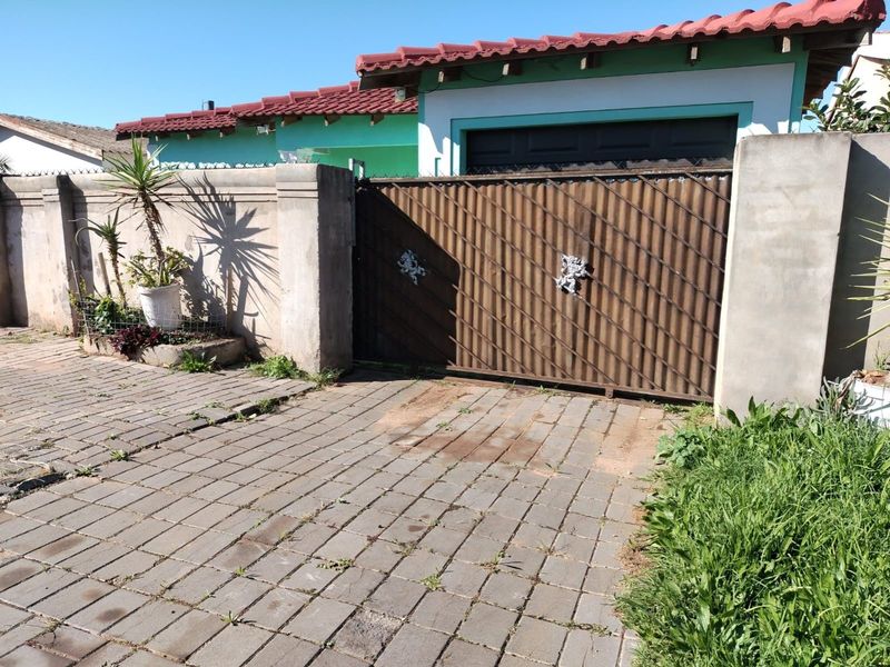 House For Sale in Motherwell Nu 4 - Photo 2