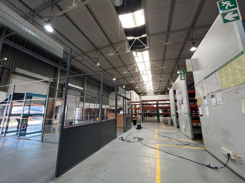 Industrial To Rent in Randjesfontein AH - Photo 2
