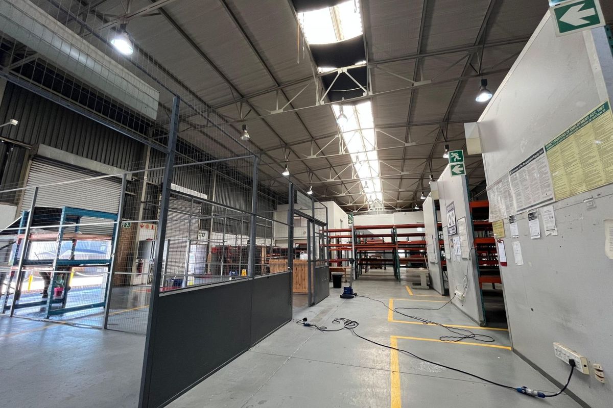 Industrial To Rent in Randjesfontein AH - Photo 2
