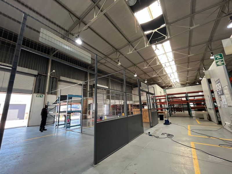 Industrial To Rent in Randjesfontein AH - Photo 7
