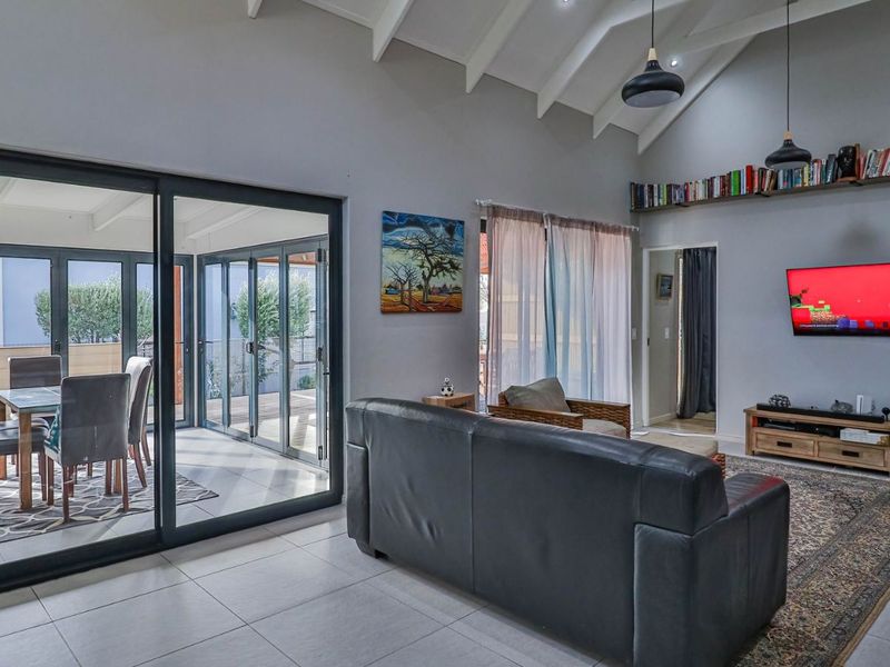 House For Sale in Montagu Central - Photo 10