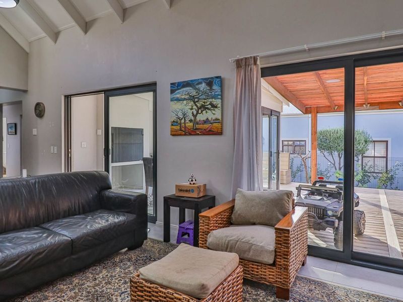 House For Sale in Montagu Central - Photo 5