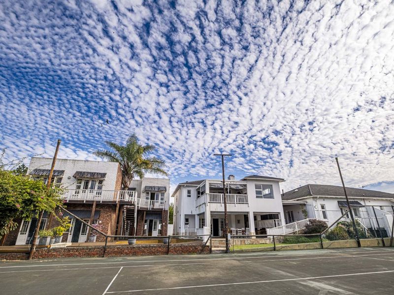 House For Sale in Walmer - Photo 1