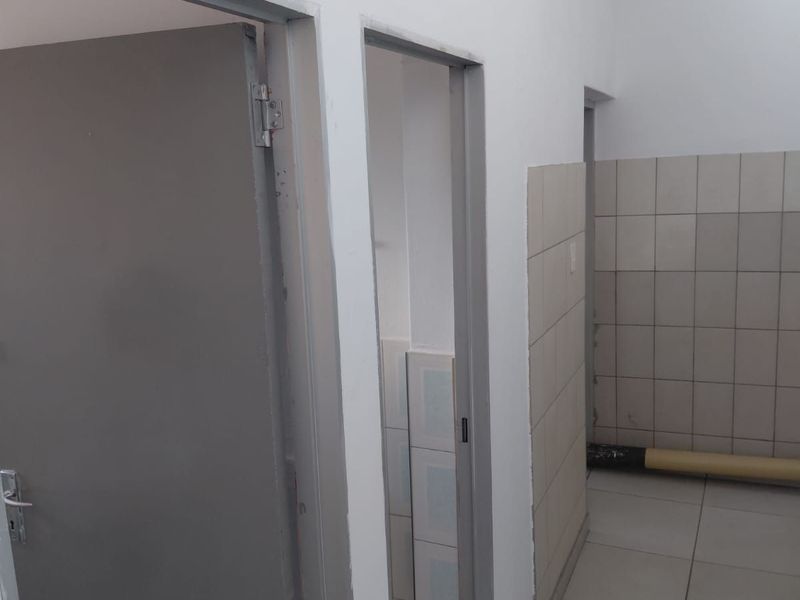 Office To Rent in Pretoria Central - Photo 5