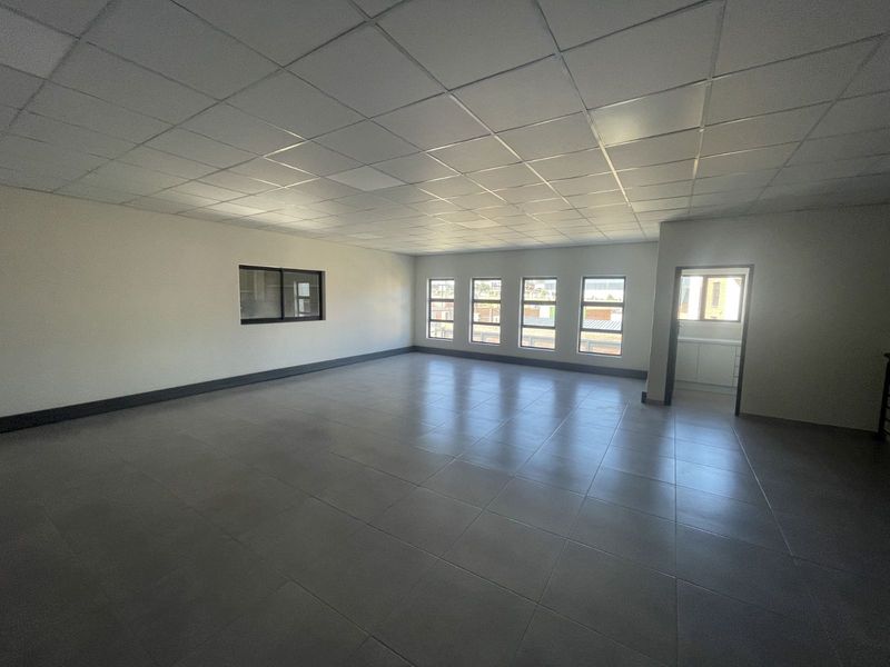 Industrial To Rent in Montana - Photo 9