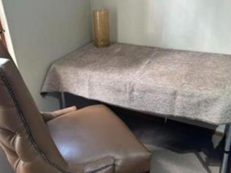 Apartment To Rent in Robindale - Photo 7