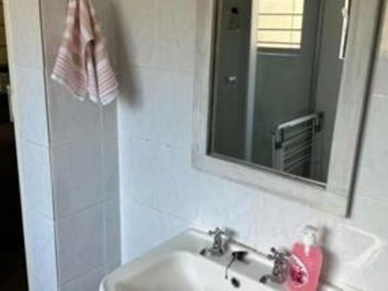 Apartment To Rent in Robindale - Photo 10