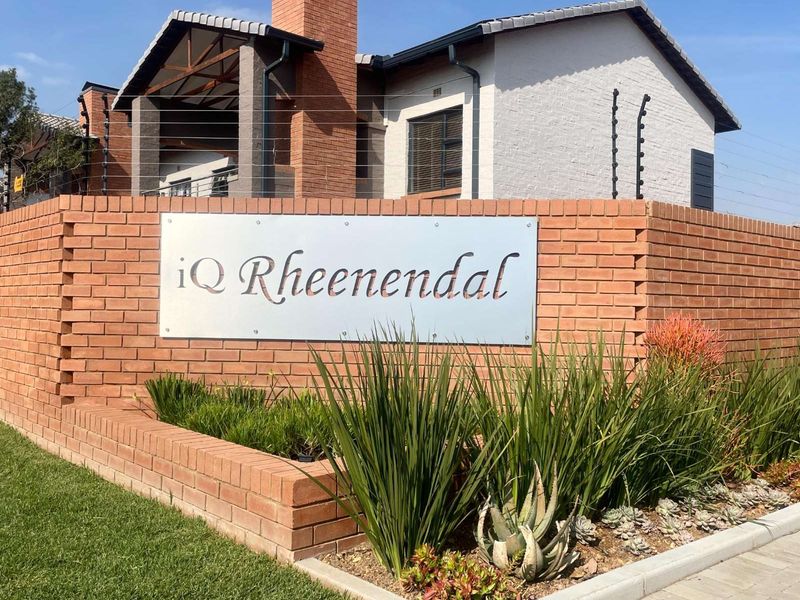 Apartment For Sale in Rietvalleirand - Photo 1