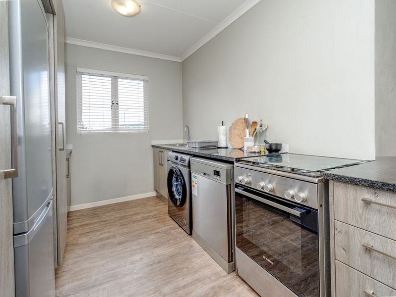 Apartment For Sale in Linden - Photo 8