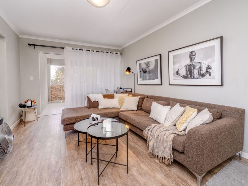 Apartment For Sale in Linden - Photo 3