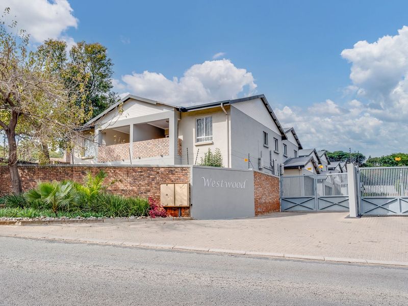 Apartment For Sale in Linden - Photo 1