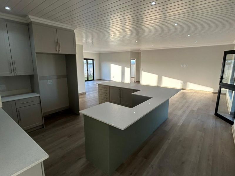 House For Sale in Stilbaai Wes - Photo 1
