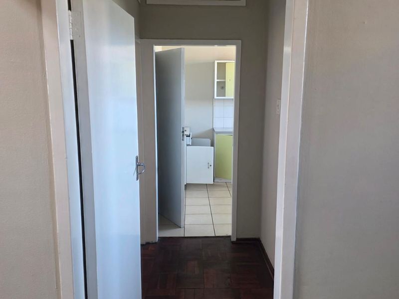 Apartment To Rent in Lambton - Photo 7