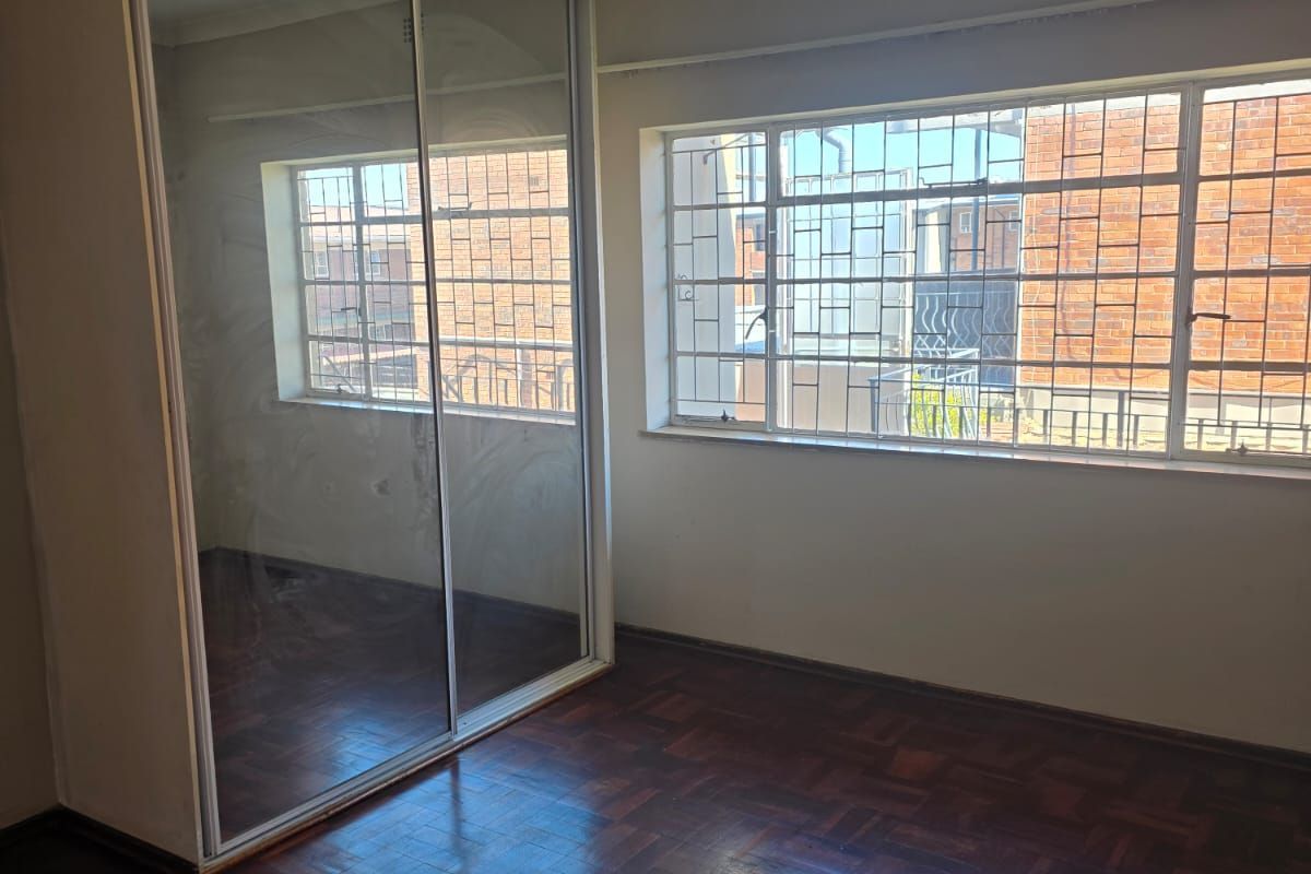 Apartment To Rent in Lambton - Photo 5
