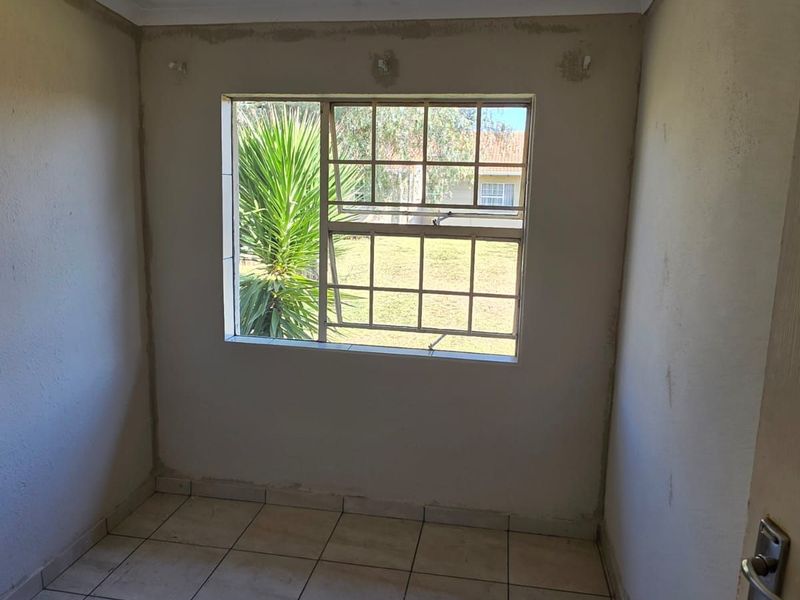 Townhouse To Rent in Elspark - Photo 7