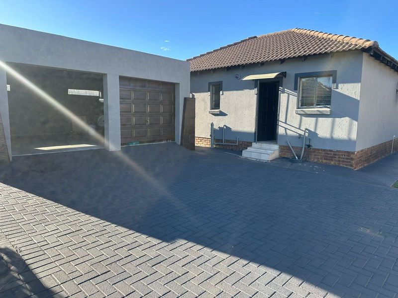 House For Sale in Ben Fleur - Photo 3