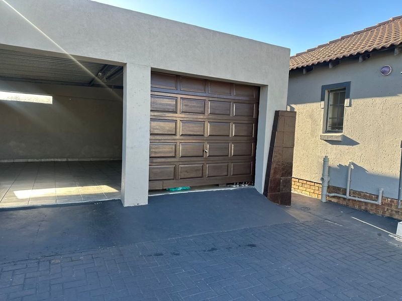 House For Sale in Ben Fleur - Photo 2