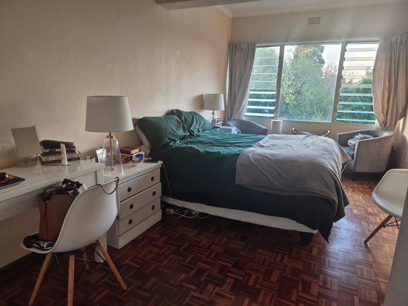 Apartment For Sale in Bordeaux - Photo 2