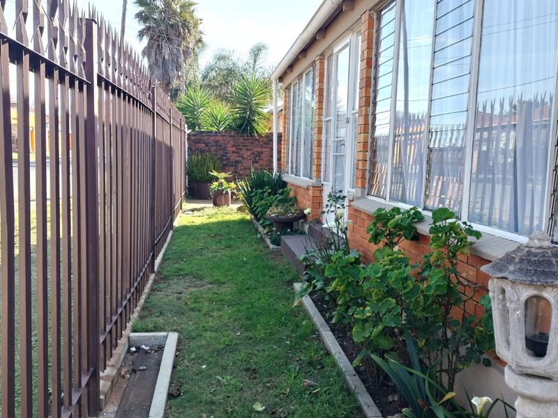 House For Sale in Krugersdorp West - Photo 4