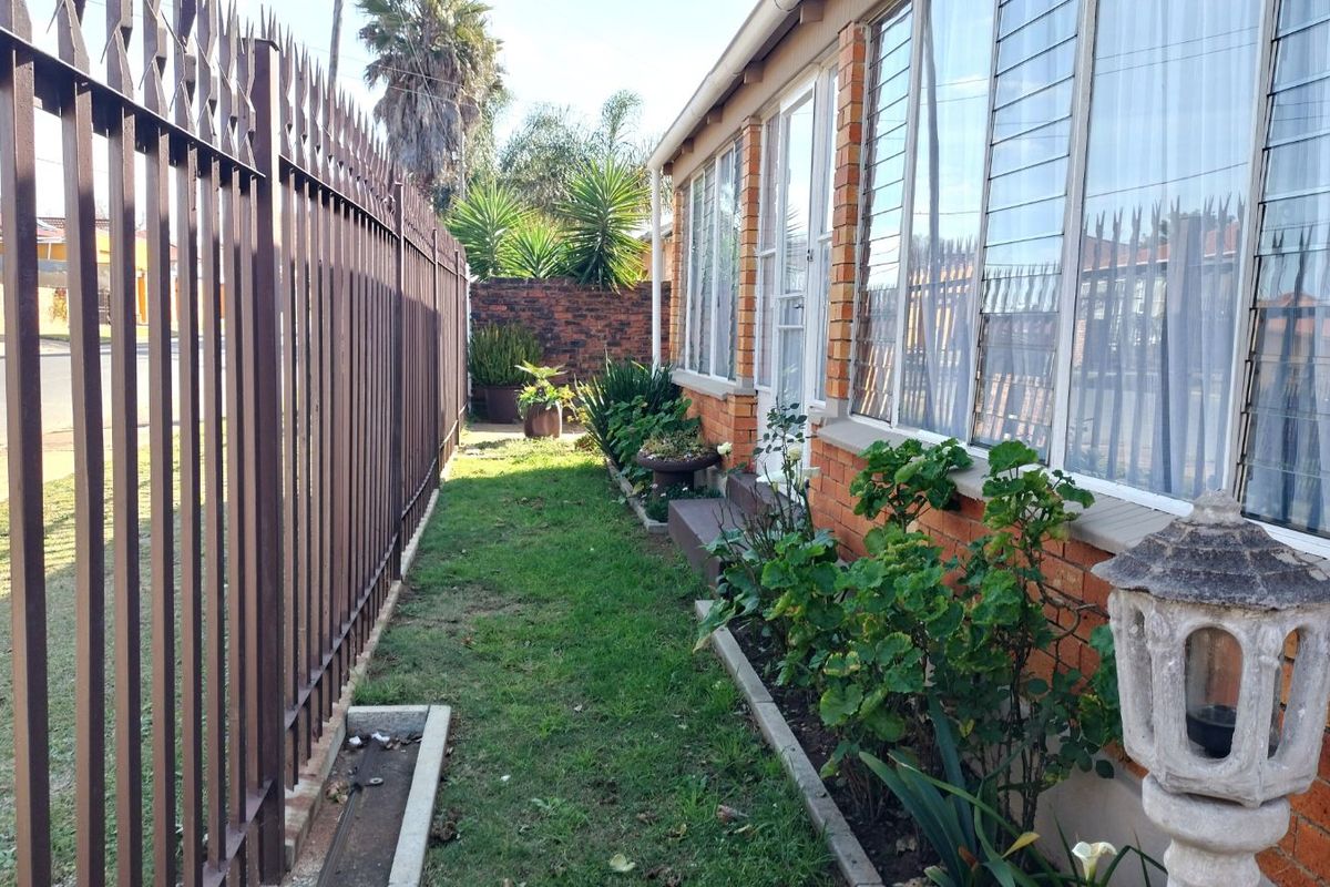 House For Sale in Krugersdorp West - Photo 4