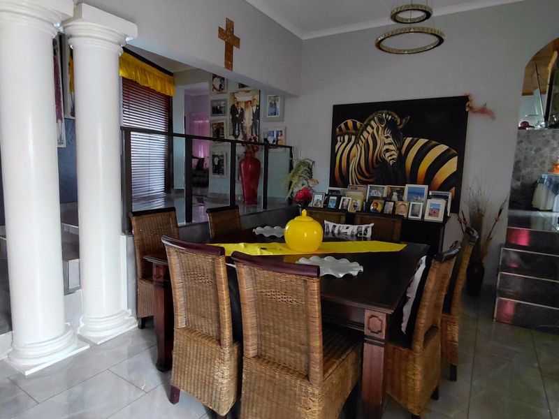 House For Sale in Oudtshoorn South - Photo 3