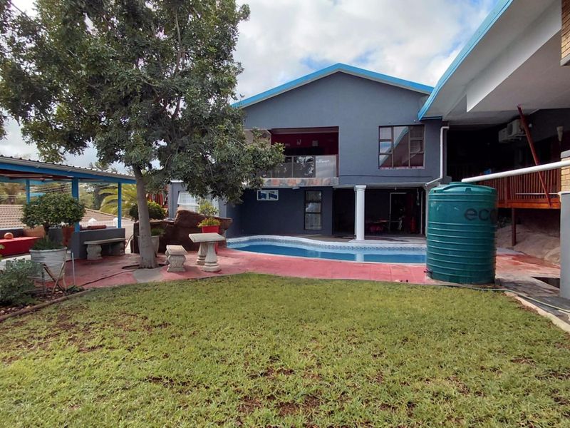 House For Sale in Oudtshoorn South - Photo 1