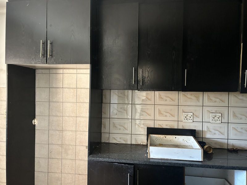 House For Sale in Ivy Park - Photo 6