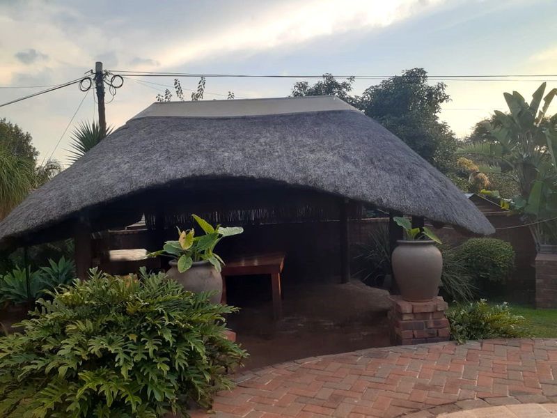 House For Sale in Pierre Van Ryneveld - Photo 8