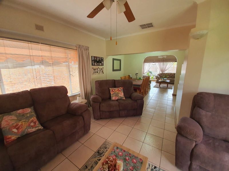 House For Sale in Heuwelsig - Photo 7