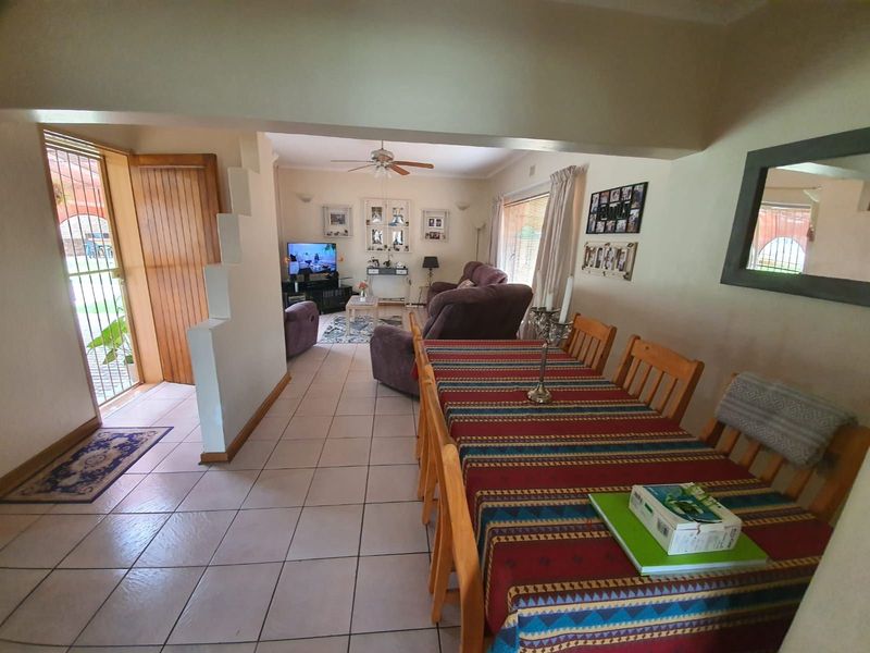 House For Sale in Heuwelsig - Photo 5