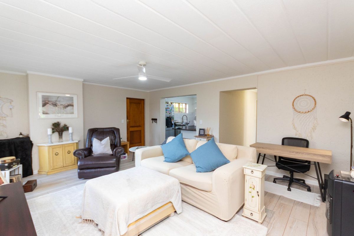 Apartment For Sale in Paulshof - Photo 3