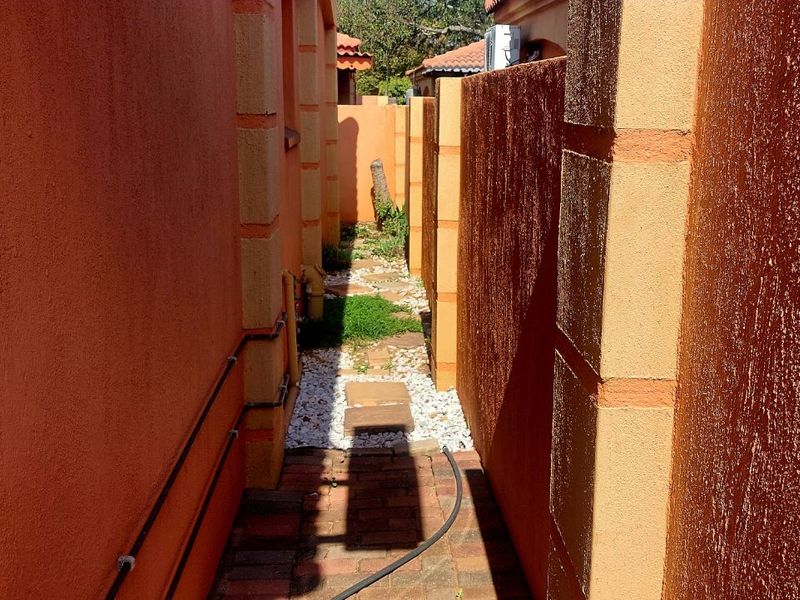 Townhouse For Sale in Polokwane Central - Photo 6