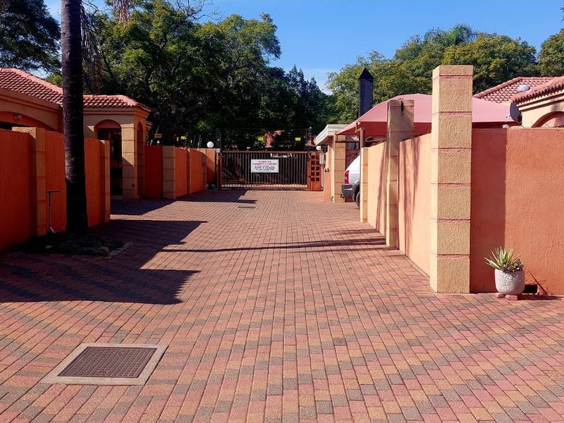 Townhouse For Sale in Polokwane Central - Photo 5