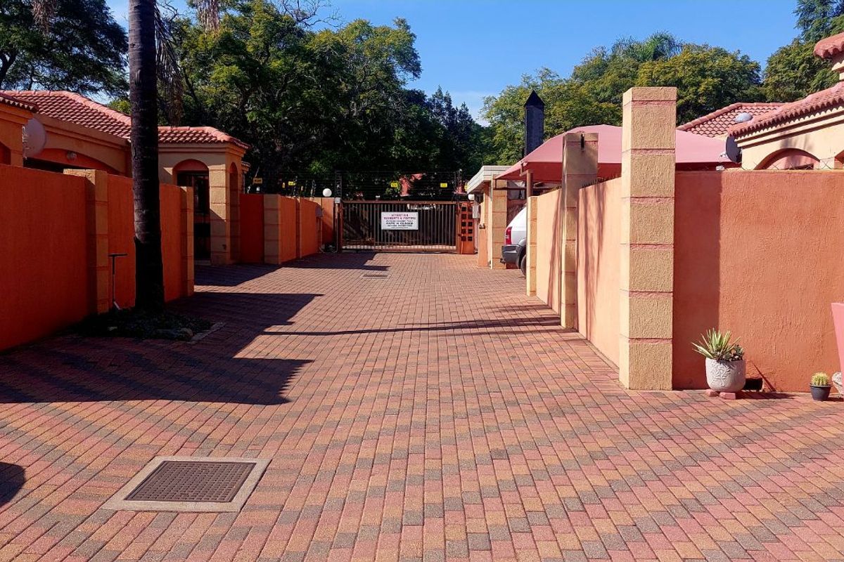 Townhouse For Sale in Polokwane Central - Photo 5