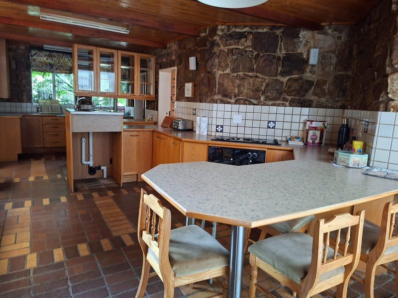 House For Sale in Lynnwood - Photo 4