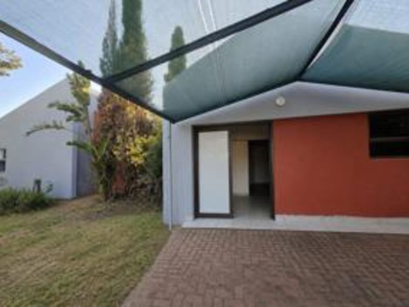 House For Sale in Flora Park - Photo 3