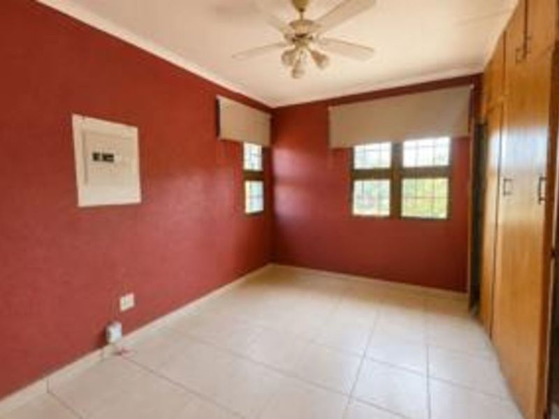 House For Sale in Flora Park - Photo 10