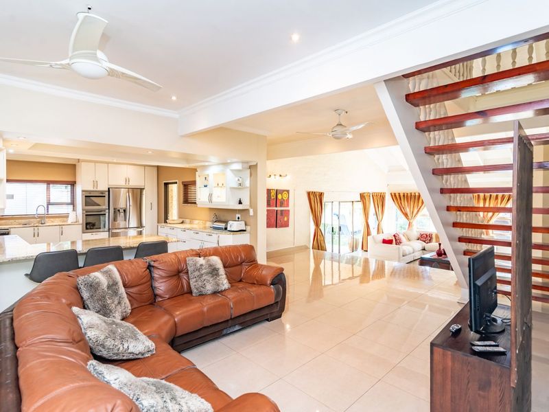 House For Sale in Bryanston - Photo 10