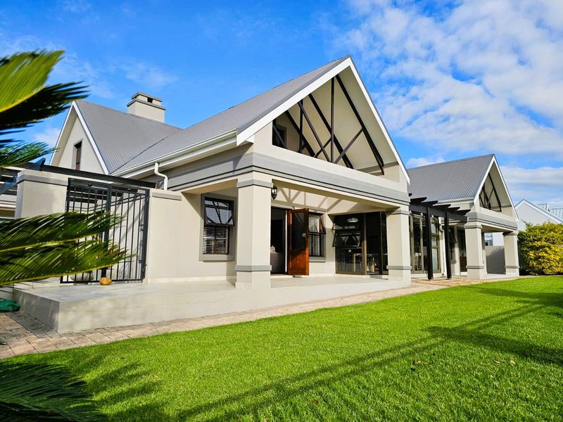 House For Sale in Kingswood Golf Estate - Photo 1