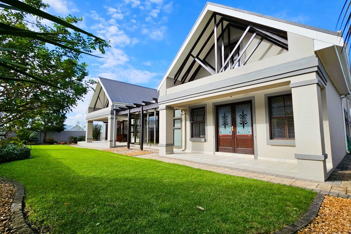 House For Sale in Kingswood Golf Estate - Photo 2