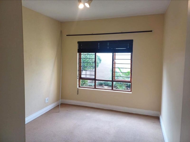 House For Sale in Fourways - Photo 9