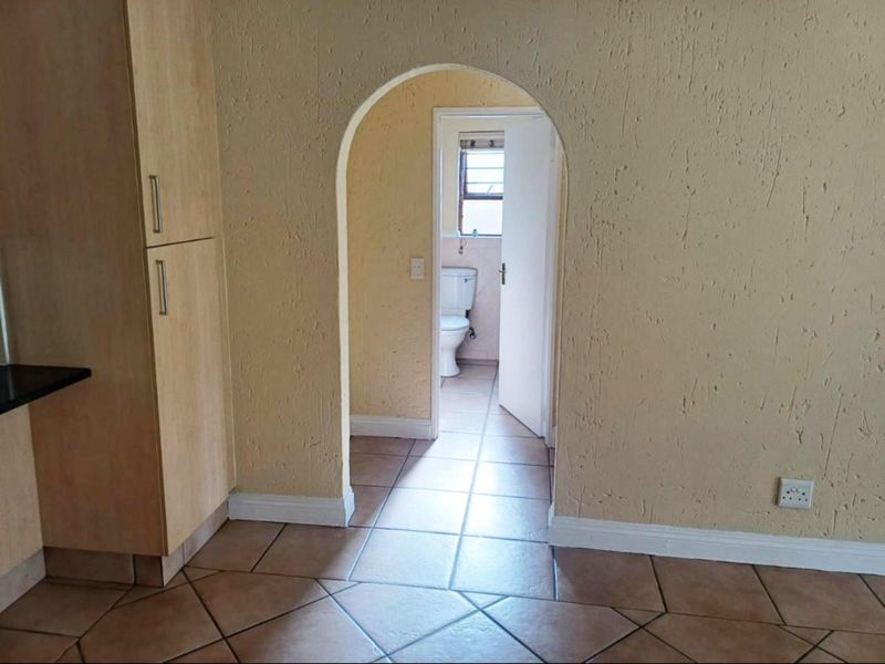 House For Sale in Fourways - Photo 7