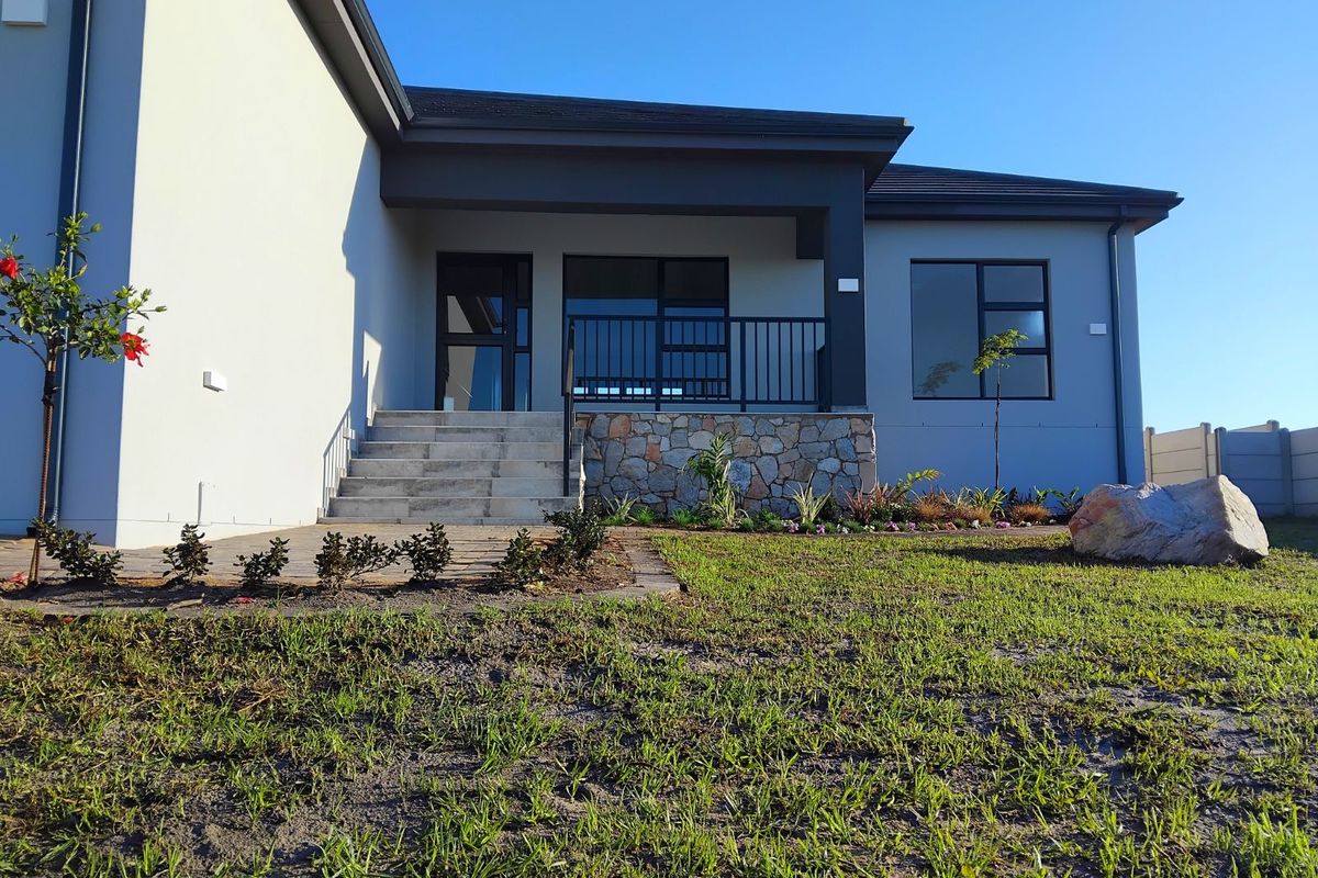 House For Sale in Stilbaai Wes - Photo 2