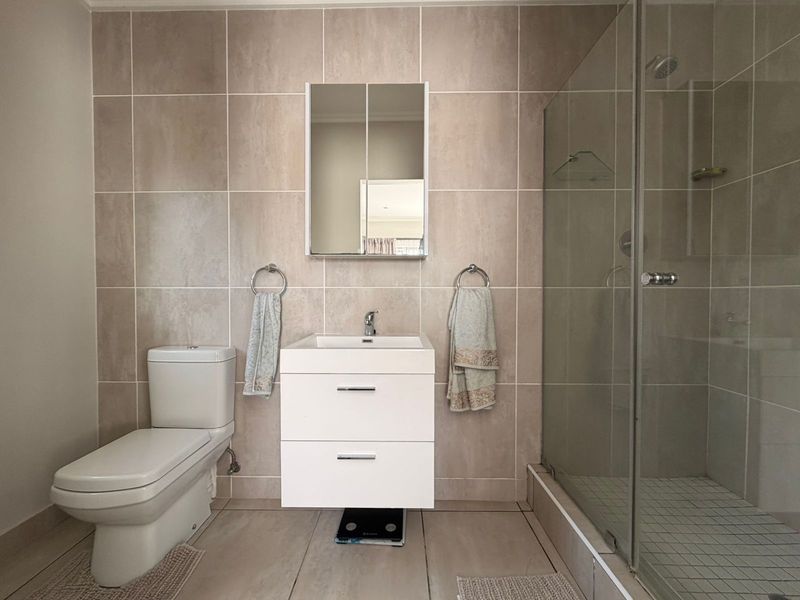 House For Sale in Lonehill - Photo 9